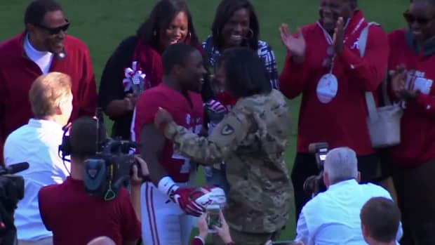 alabama-lawrence-erekosima-mom-army-surprise-video.png